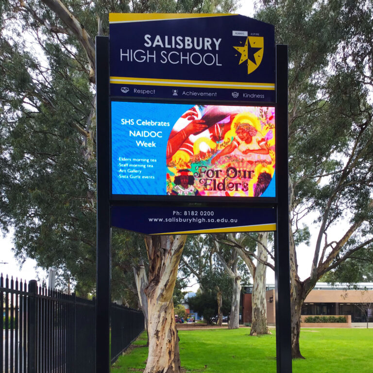 jds_salisbury-hs_outdoor-led
